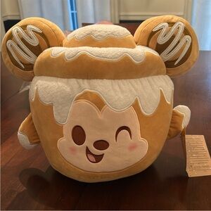 Disney Cinnamon swirl bun Mickey Mouse